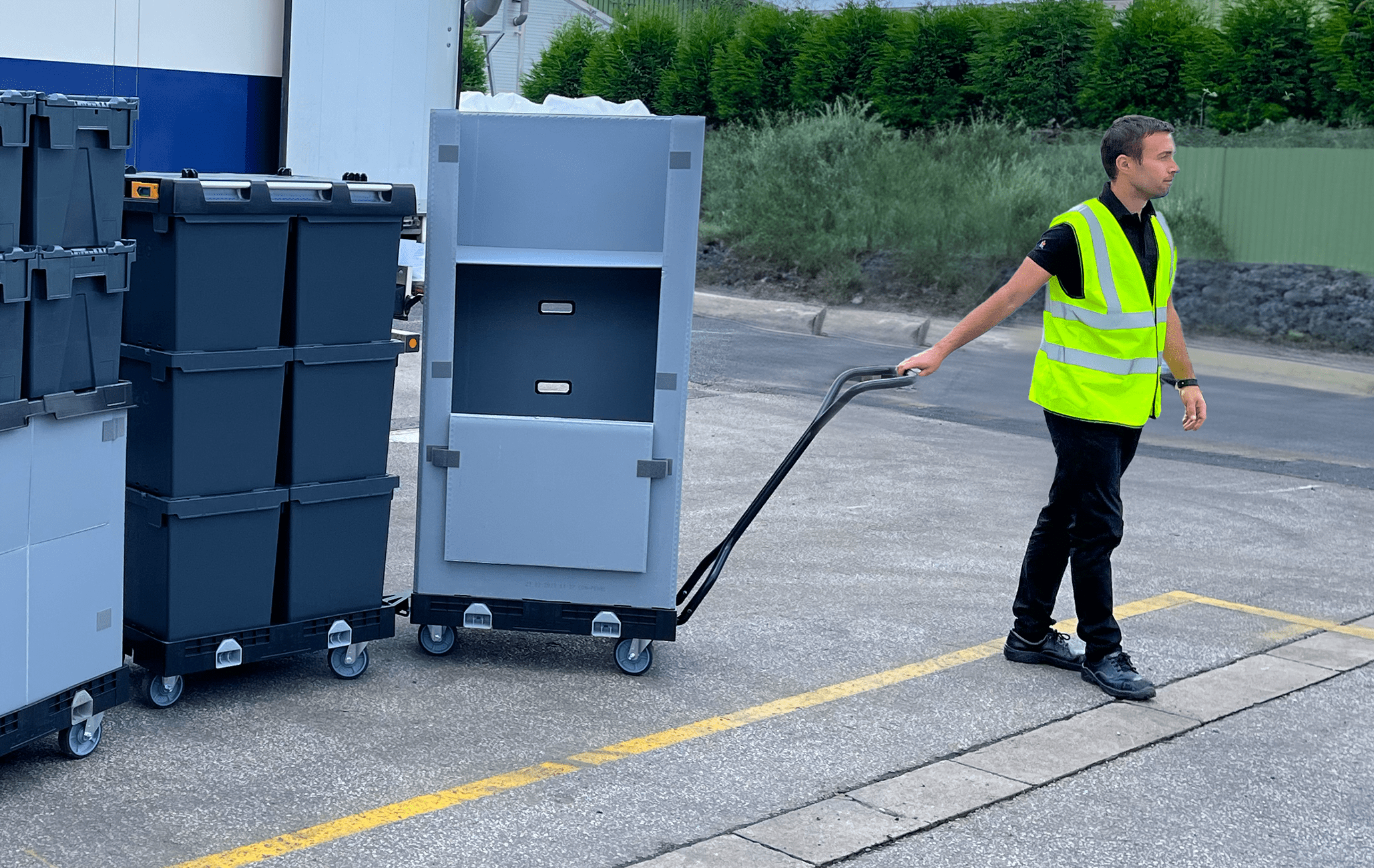 Universal-Transportwagen mit Griff